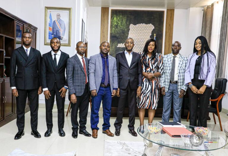 L&rsquo;honorable président Jean-Marie KASEYA en entrevue avec  l&rsquo;équipe scientifique de l&rsquo;ONPGRH